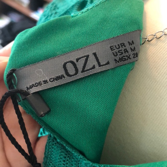 Kelly green lace overlay shift dress - Picture 5 of 5